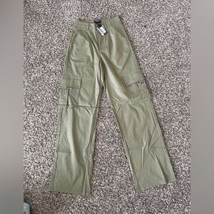 PRETTYLITTLETHING Shape Khaki Buckle Cargo Wide Leg Size 6